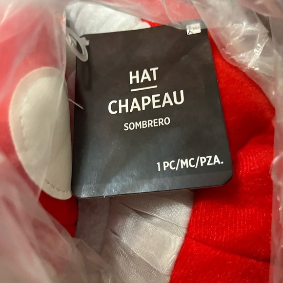 NWT White & Red Mushroom Plush Caps - Perfect for Parties, Cosplay & Festivities - Picture 3 of 3